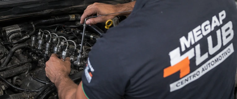 Equipe Megap Lub — oficina especializada em linha diesel leve em BH